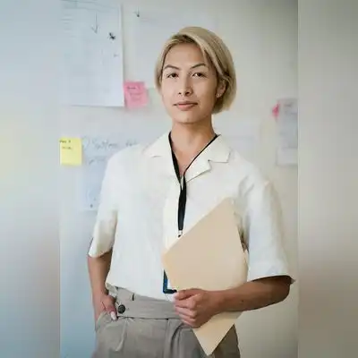 魏月华